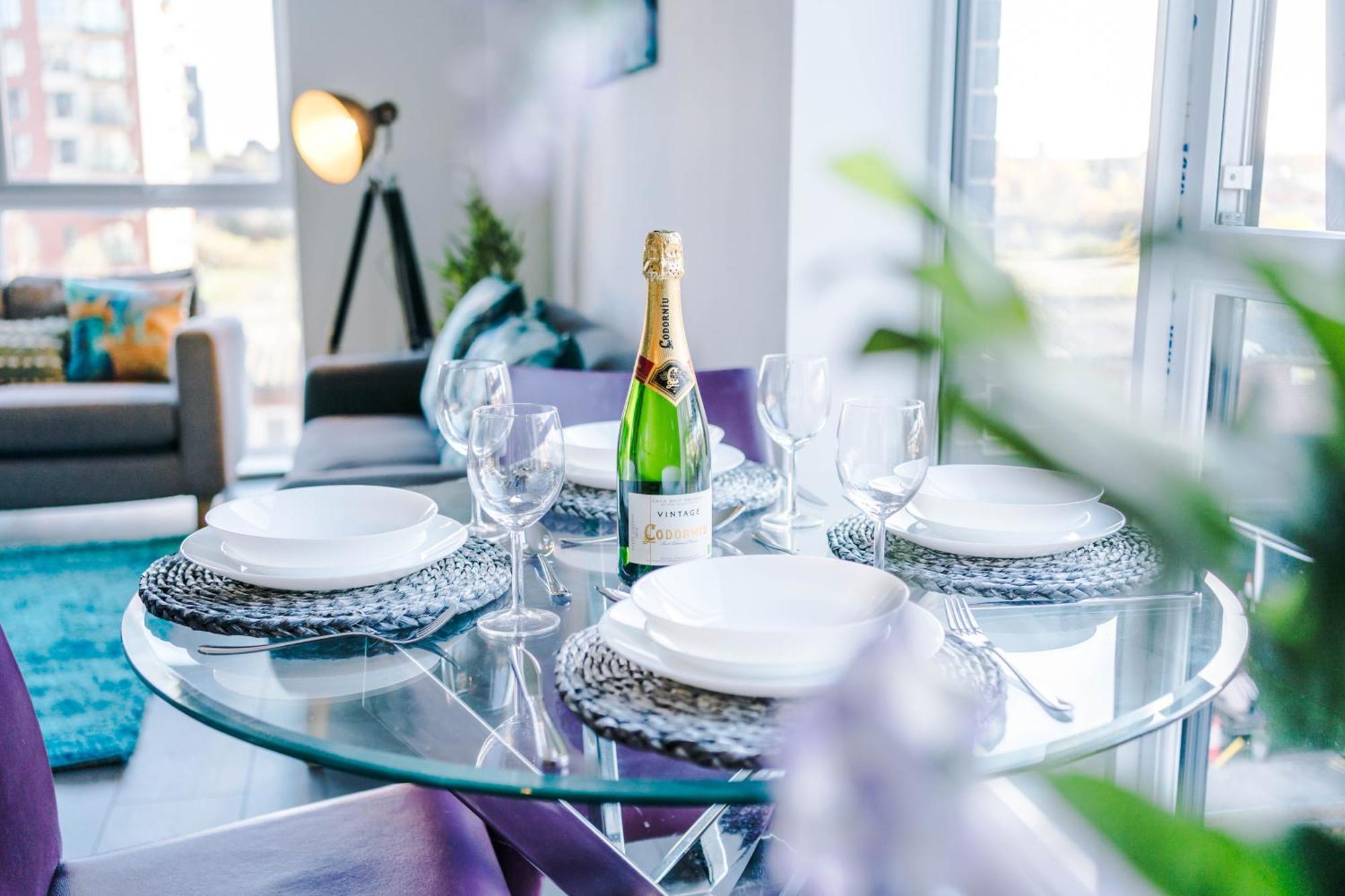 Lux Livin' Apartments - Luxury 5 Bed Apartment Manchester City Centre Eksteriør billede